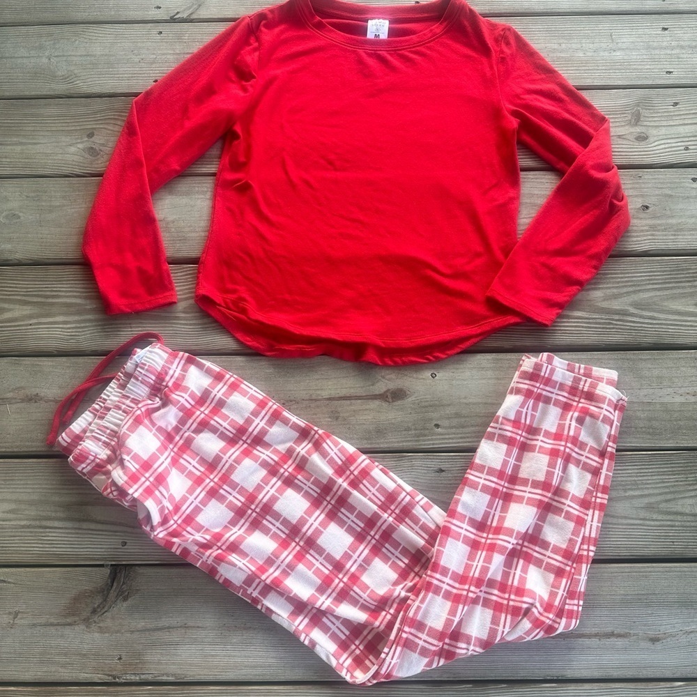 Serra Vibrant Red Crew Neck pajamas size M